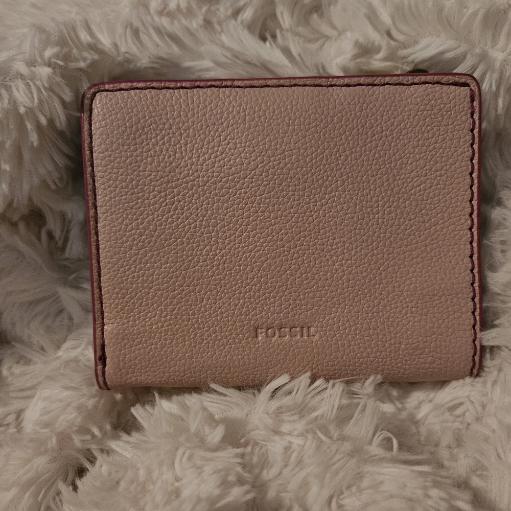 💗 Pink Fossil Leather Wallet - Picture 3 of 8